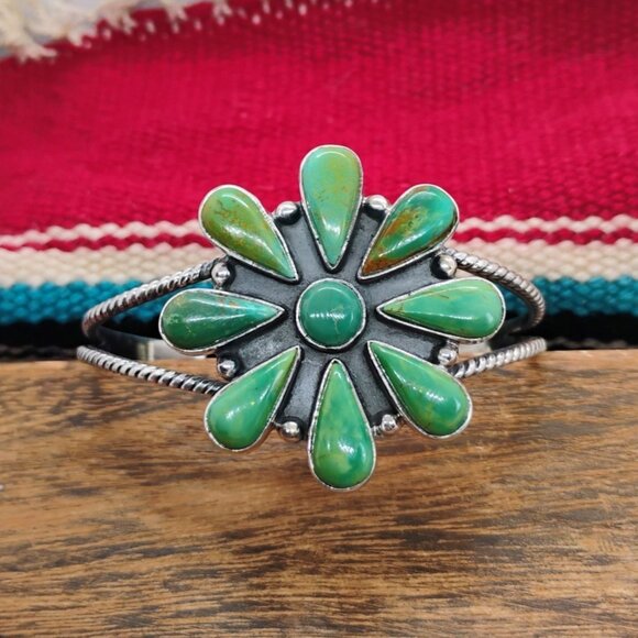 Southwest  Green Royston Turquoise Flower Cluster Cuff Bracelet Artisan 35.6g - Picture 1 of 7